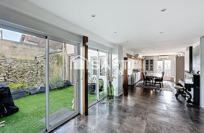 MAISON DE CARACTÈRE AVEC 4 CHAMBRES ENTIÈREMENT RESTAURÉS — photo 3
