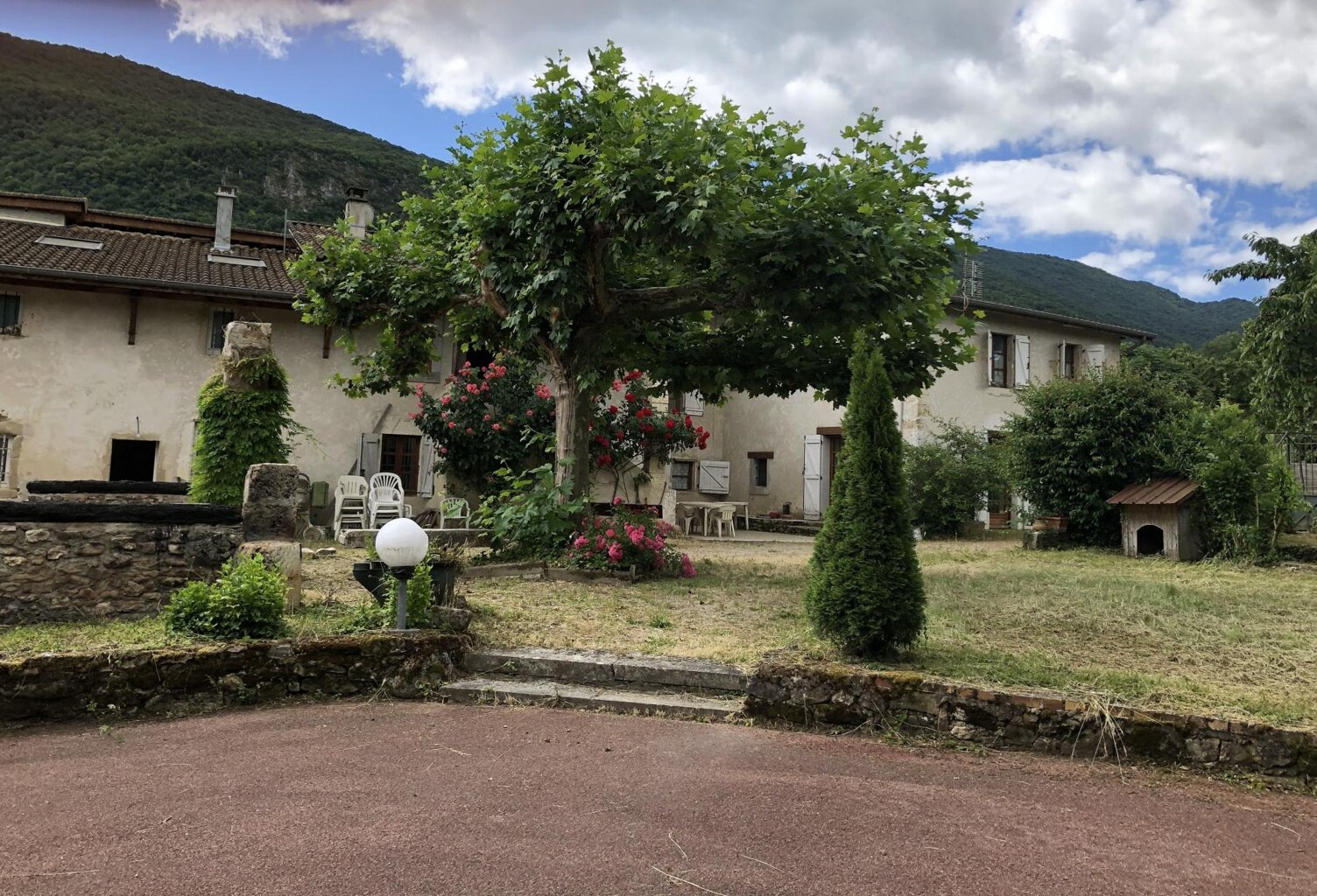 Grande propriété avec 2 maisons individuelles — photo 1