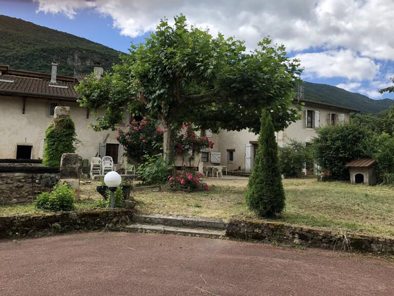Grande propriété avec 2 maisons individuelles — photo 1