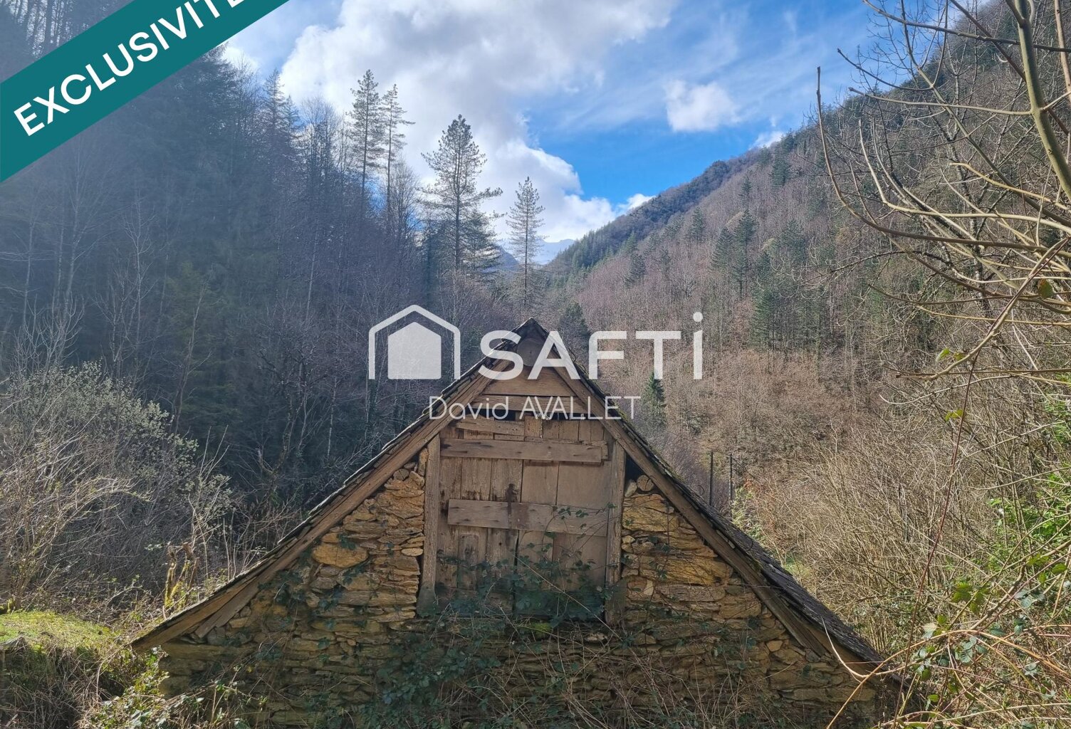 grange de 22,5 m2 au sol sur 2 étages — photo 1