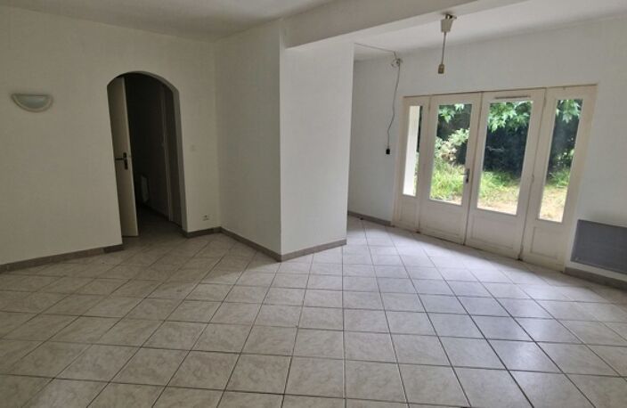 Vente maison 4 pièces 76 m² Saint-Pardoux-Isaac (47800) — photo 3