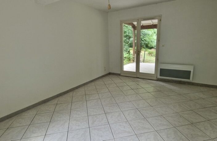 Vente maison 4 pièces 76 m² Saint-Pardoux-Isaac (47800) — photo 4