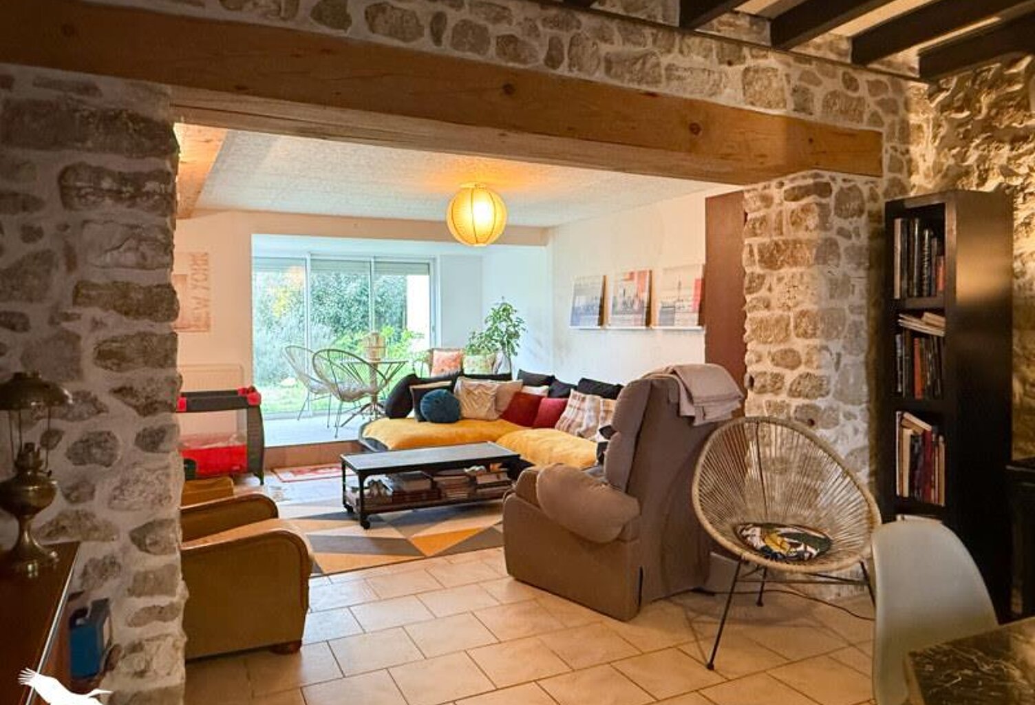 Maison en pierre de 5 pièces principales — photo 1