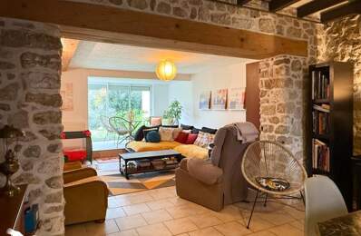 Maison en pierre de 5 pièces principales — photo du bien