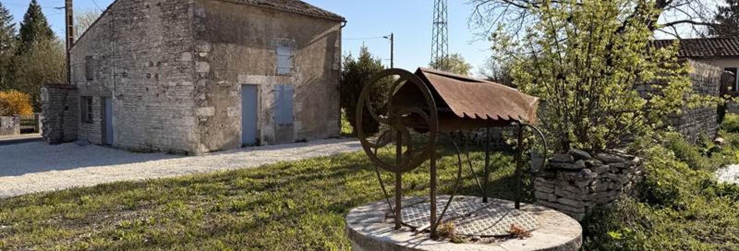 Maison 2 Pièces 290 m² à vendre à Vervant (16330)