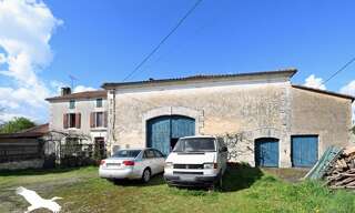Maison 5 Pièces 115 m² à vendre à La Rochefoucauld-en-Angoumois (16110)