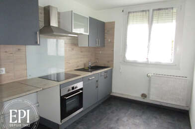 Maison 3 pièces 710 €