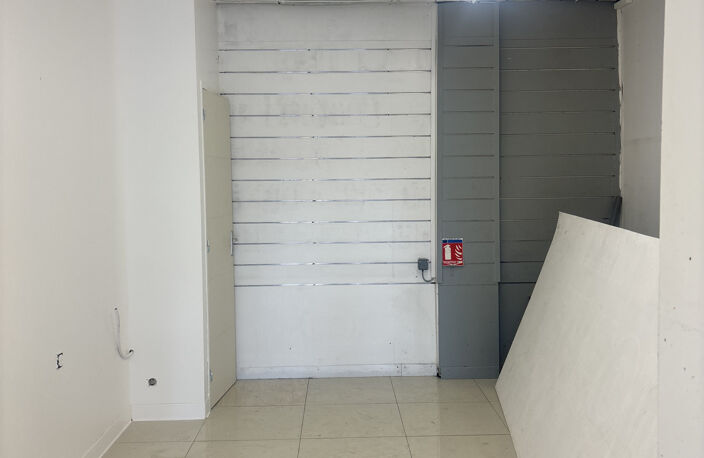 LOCAL COMMERCIAL POINTE-A-PITRE — photo 2