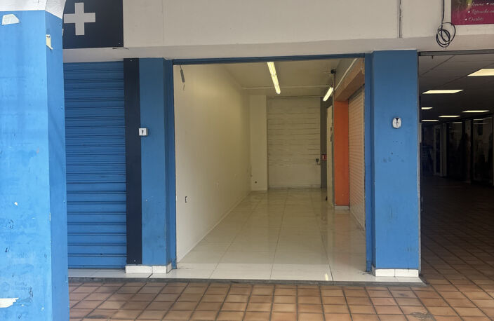 LOCAL COMMERCIAL POINTE-A-PITRE — photo 4