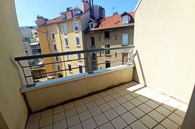 Appartement 5 pièces 1458 €
