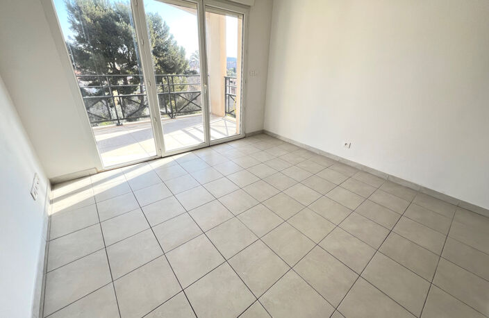 T2 TOULON EST VUE DEGAGEE — photo 2