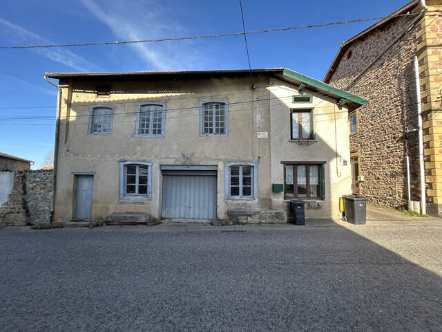 Ensemble immobilier élevé sur 2 niveaux avec terrain attenan — photo du bien