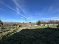 Ensemble immobilier élevé sur 2 niveaux avec terrain attenan — photo 3