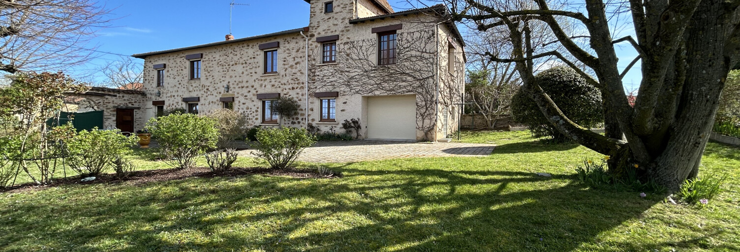 Maison 6 Pièces 140 m² à vendre à Neulise (42590)