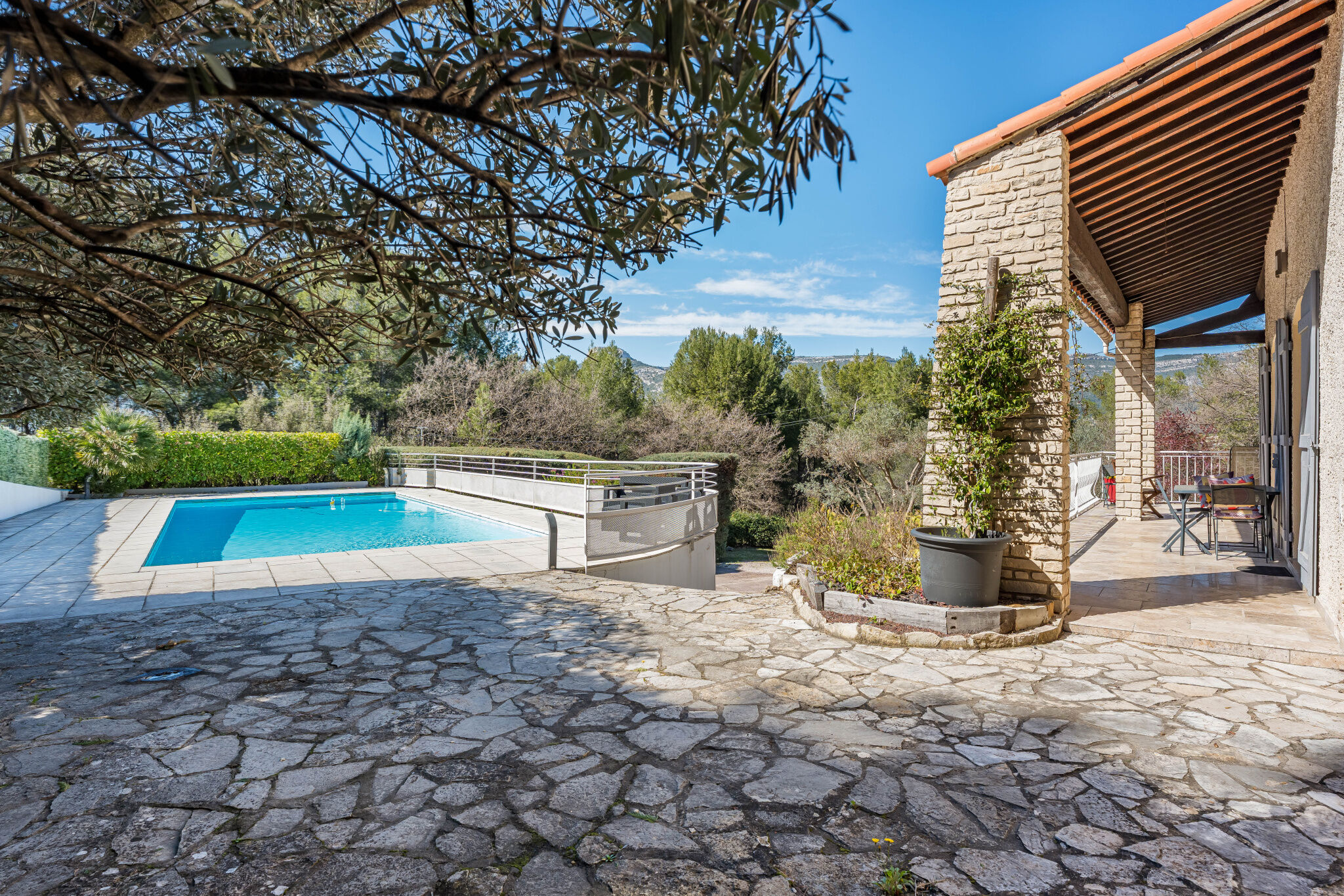 Villa / Maison  T6 à vendre Aubagne 13400
