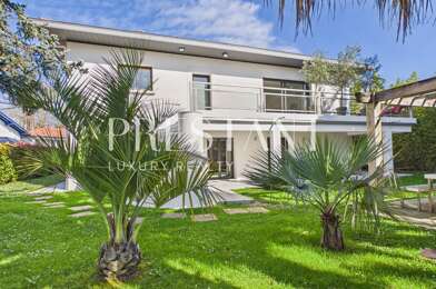 Maison 8 pièces 1017000 €