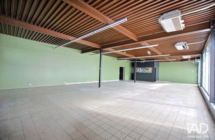 Vente Boutique/Local commercial 1 000 m&sup2; — photo 5