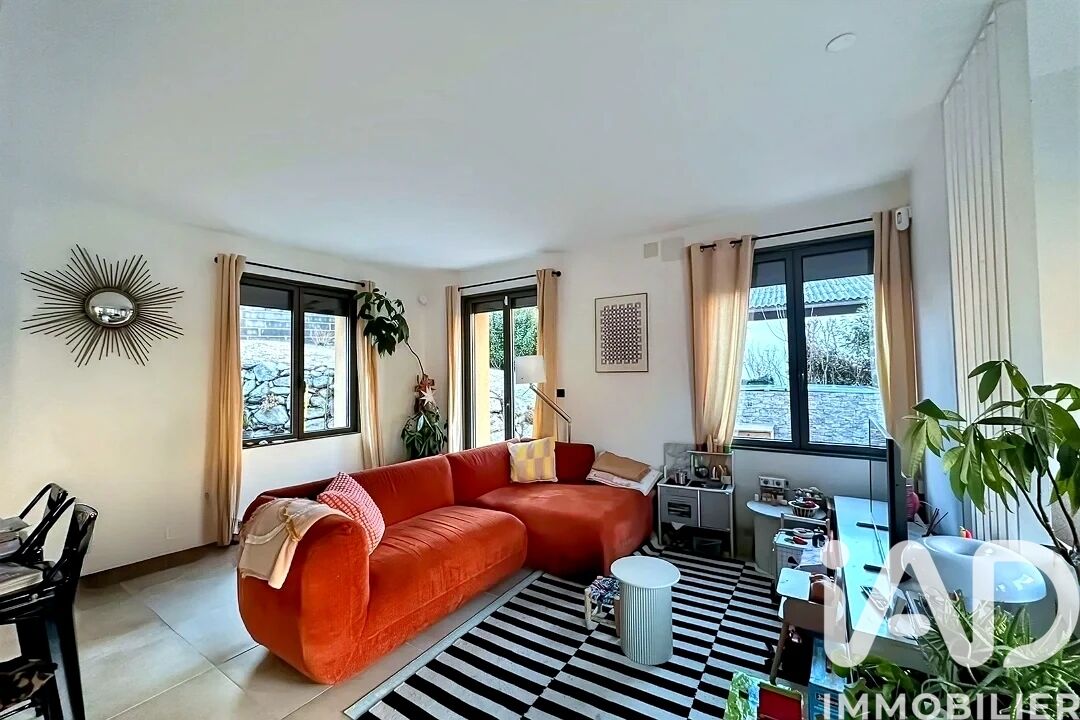 Vente Maison/villa 5 pièces - Photo 4