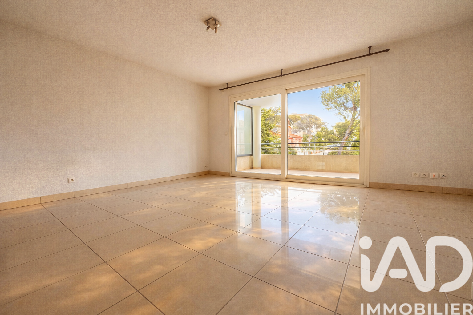 Vente Appartement 3 pièces - Photo 2