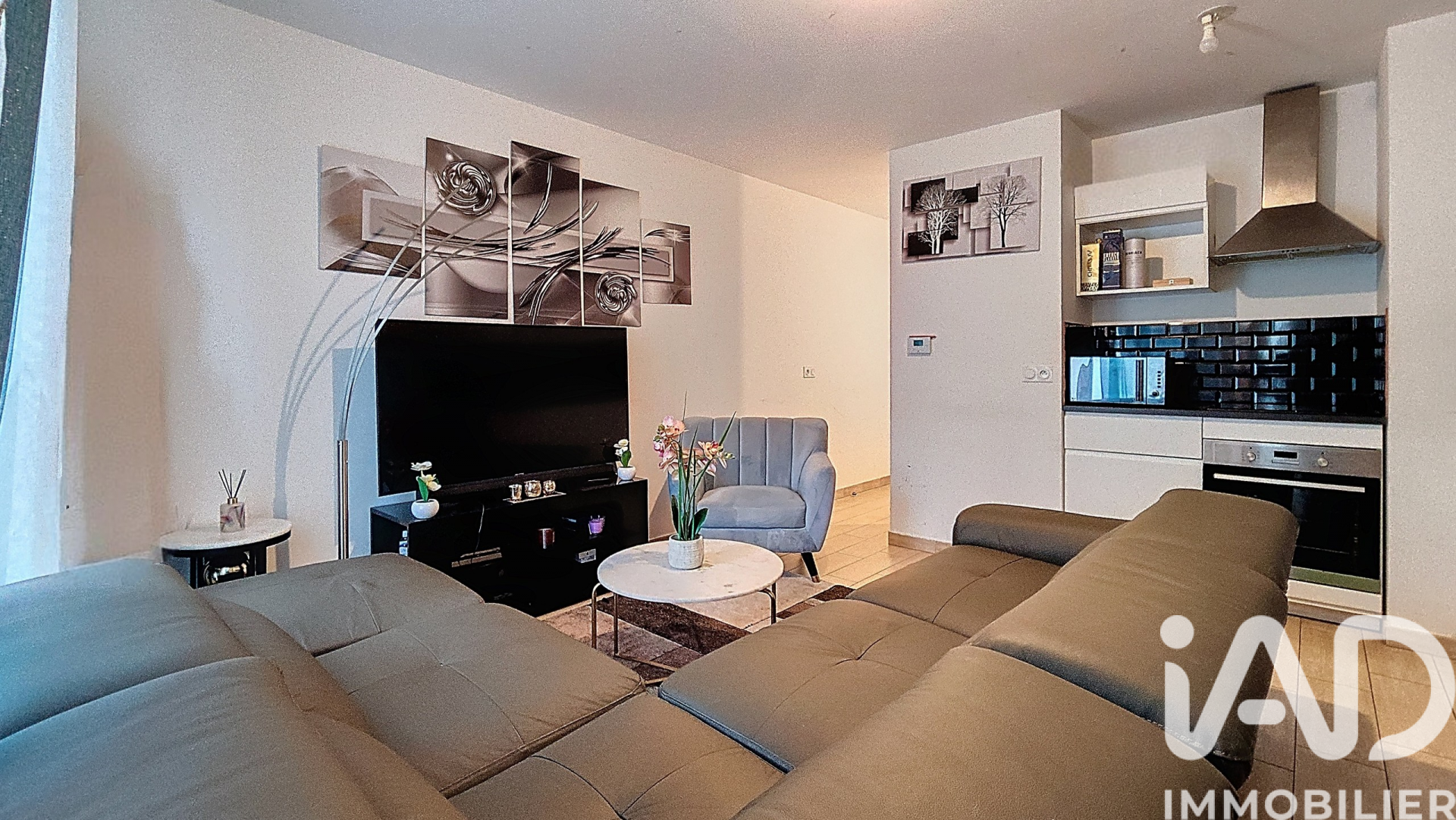 Vente Appartement 2 pièces - Photo 2