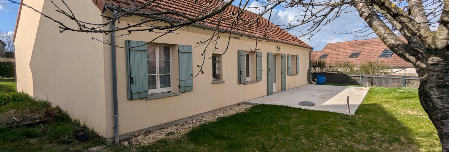 Maison 5 Pièces 99 m² à louer à Escolives-Sainte-Camille (89290)