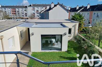 Maison 5 pièces 457600 €