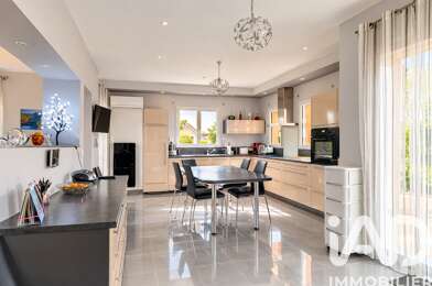 Maison 6 pièces 385000 €