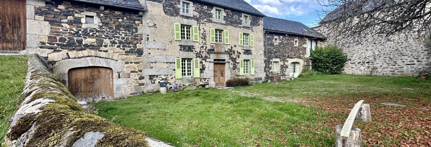 Maison 11 Pièces 270 m² à vendre à Val d'Arcomie (15320)