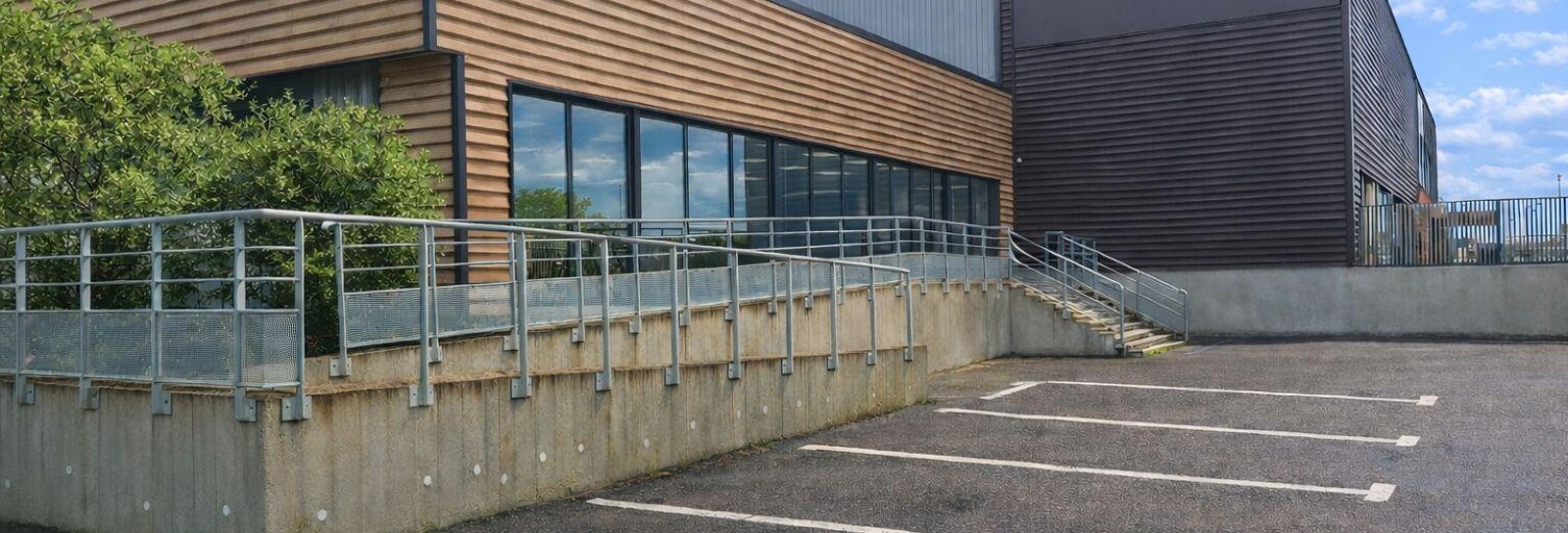 Commerce  1500 m² à vendre à Trèbes (11800)