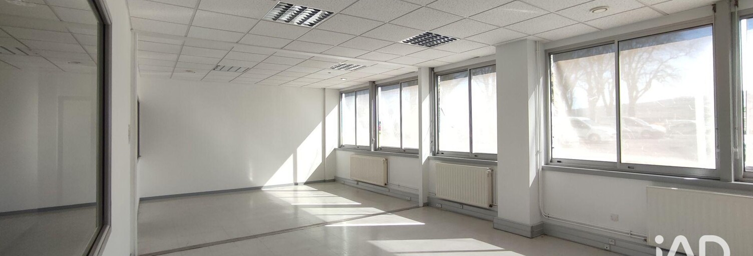 Bureau  300 m² à louer à Besançon (25000)