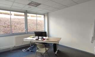 Bureau  300 m² à louer à Besançon (25000)