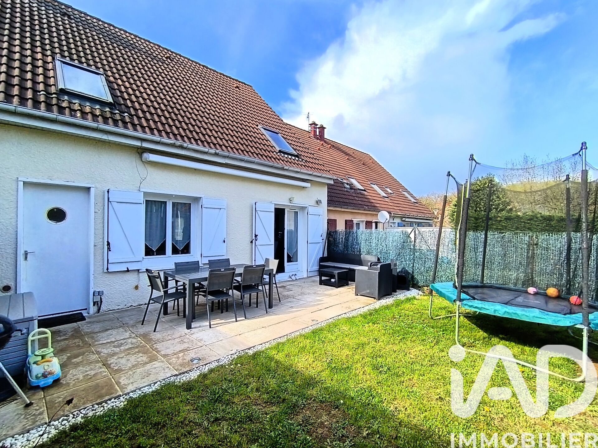 Vert-Saint-Denis - 90m² - 4p. - 3ch.