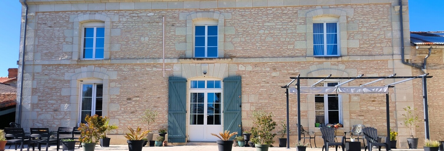 Maison 5 Pièces 159 m² à vendre à Mirebeau (86110)