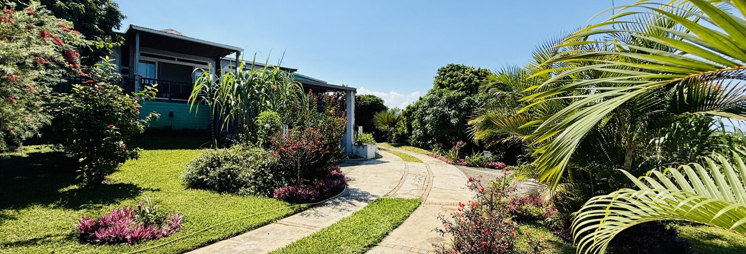 Maison 7 Pièces 220 m² à vendre à Entre-Deux (97414)