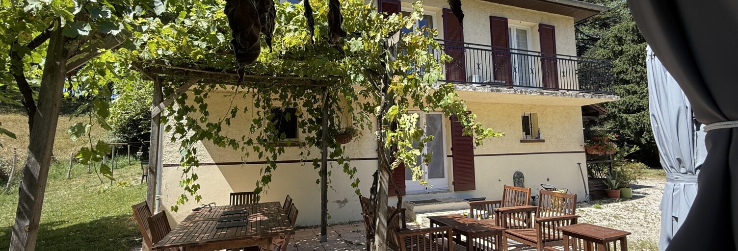 Maison 8 Pièces 140 m² à vendre à Lanquais (24150)