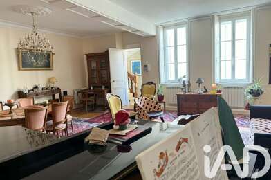 Maison 8 pièces 716000 €