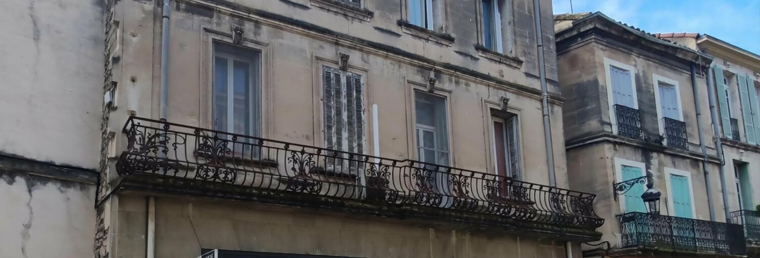 Immeuble  300 m² à vendre à Arles (13200)