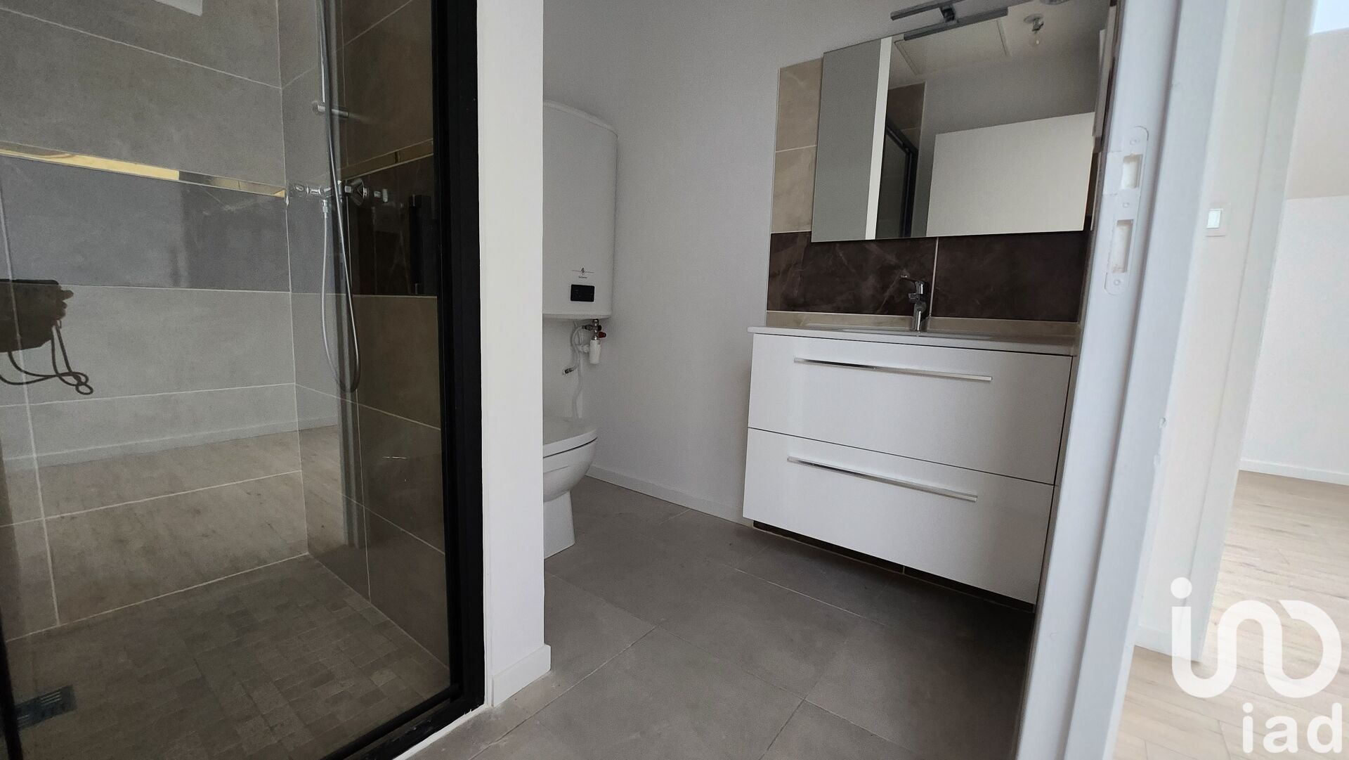Vente Appartement 2 pièces - Photo 2