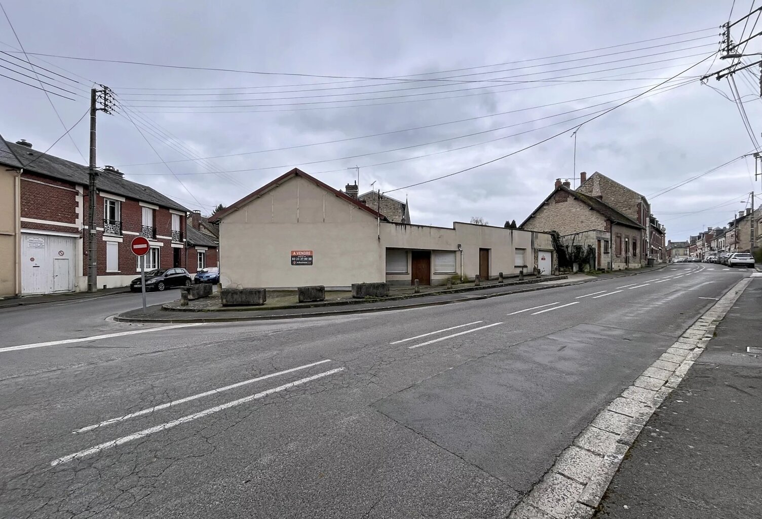 Local commercial 223 m² – ANIZY LE GRAND — photo 1