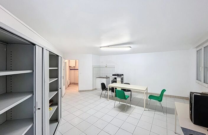 Local commercial 223 m² – ANIZY LE GRAND — photo 4