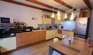 Maison 6 Pièces 205 m² à vendre à Saint-Genis-Pouilly (01630)