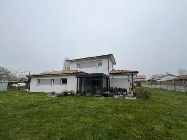 Belle maison contemporaine familiale 3/4 chambres, véranda et grand garage à Mios (33) — photo du bien