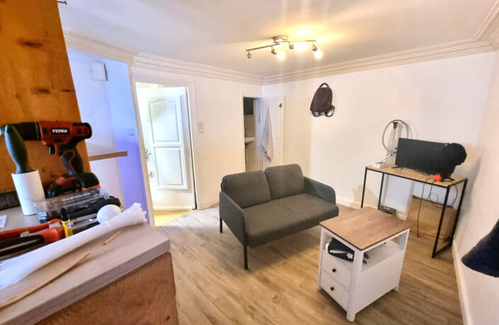 Tulle centre Petit appartement avec local commercial — photo 3