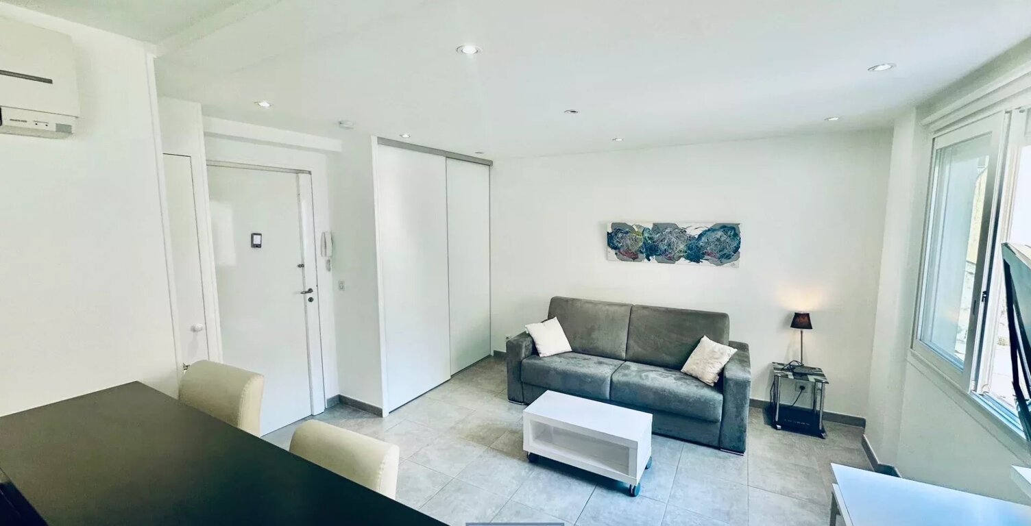 DISPO 1er Septembre : Beau Studio meublé — photo 1