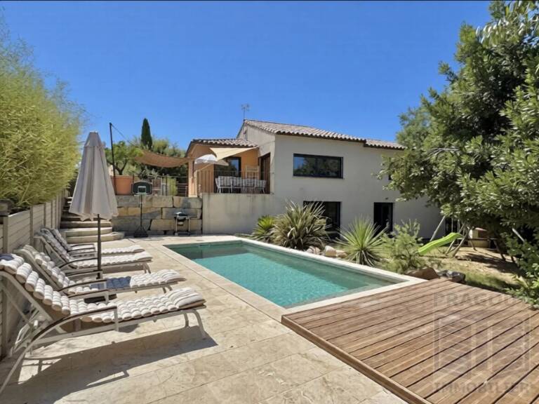Blauzac, villa récente contemporaine plain pied, 150m2, 3 chs + mezzanine, piscine, sous sol aménageable 150m2 — photo 1