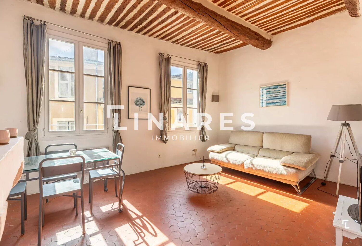 LE FABROT - Appartement T3 de 61m2 -13100 AIX CENTRE — photo 1