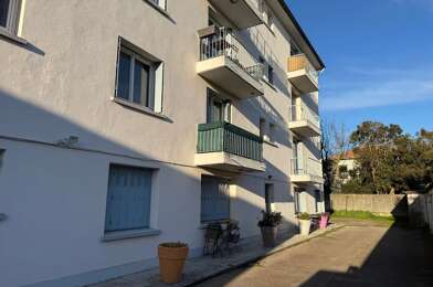 Appartement 3 pièces 900 €