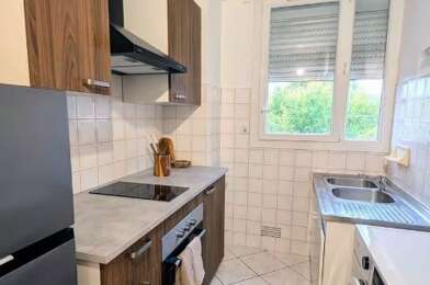 Appartement 2 pièces 832 €