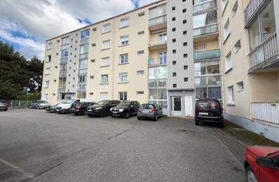 Appartement T4 à rénover — photo du bien
