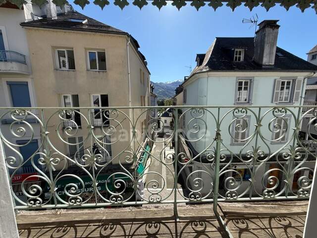 Immeuble à découper ou à rénover au cœur d'Argeles Gazost — photo du bien